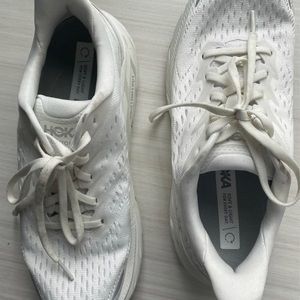 Hoka white shoes Clifton 7